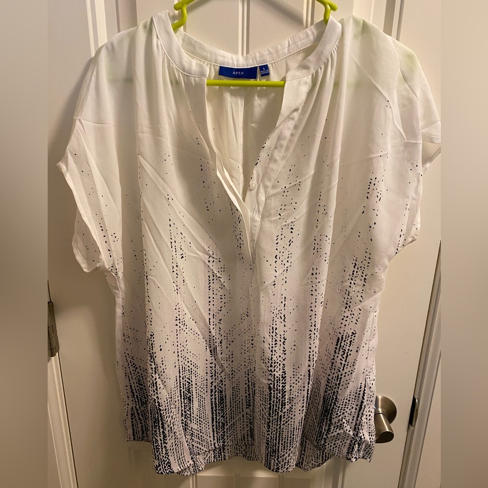 APT 9 L Top Blouse Large White Black Lg Shirt 1/4 Button